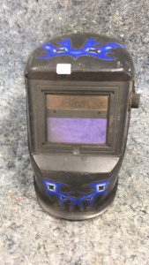 Welding helmet