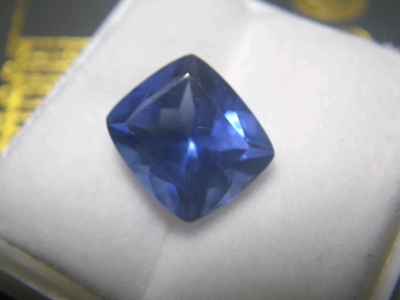 4.97 Ct Natural Tanzanite with Gem Card