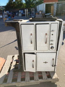 Wedgewood Cast Iron antique Stove