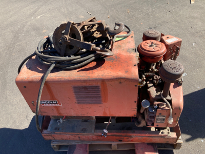Lincoln Arc Welder 225