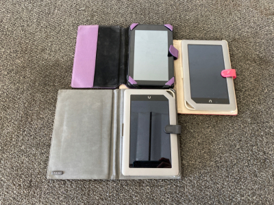 (2) Nooks and Kindle Tablets They Take charge and Power On Please Inspect