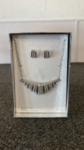 16.5&rdquo; Rhinestone Jewelry Set