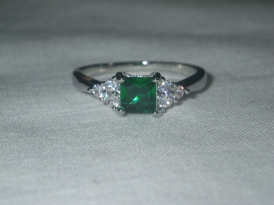 Emerald Ring 925 Size 7