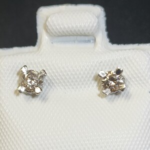 $1100 14K Diamond (0.22Ct,Si,H-I) Earrings