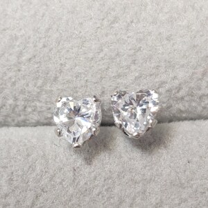 $260 14K Cz Screwback Earrings