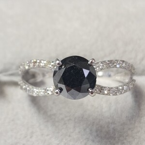 $3105 14K Black Diamond(1.3ct) Diamond(0.3ct) Ring