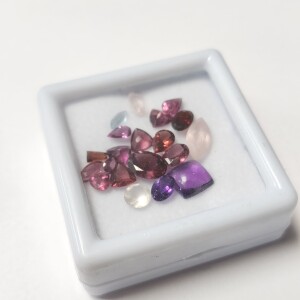 $200 Genuine Assorted Gwmstones (10ct)