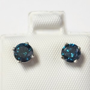 $3000 14K Diamond (0.9Ct,I1-I3,Blue (Color Treated) Earrings