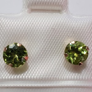 $240 10K Peridot(1.2ct) Earrings