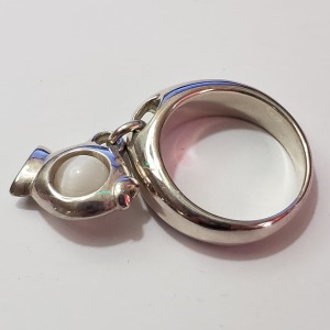 $260 Silver Mother Of Pearl Ring