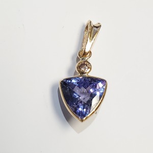 $1625 14K Natural Tanzanite(1.7ct) Diamond (.07Ct, I2, G) Pendant