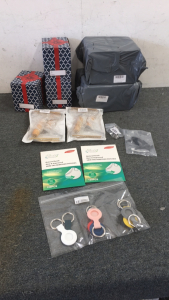 (2) Skin Tag Removers, (3) Gift Mugs, Bag of AirTag Holders and More