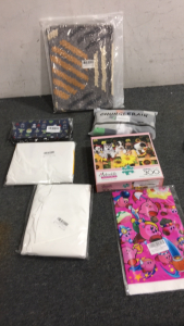 (2) 24 PC Daisy Balloons, Animal Puzzle, Ag of Socks and More