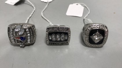 New England Patriots Super Bowl Ring 2004 Tom Brady, Oakland Raiders Super Bowl Ring 1967, Oakland Raiders AFC Championship Ring Rich Gannon.