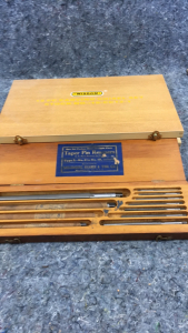 Wisdom 12 pc chisel carving set and reamer kit