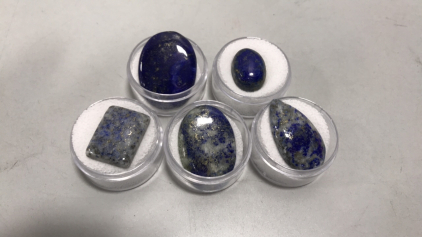 (5) Cabochon Afghani Lapis Lazuli Gem Stones. 15.0ct. To 28.4ct. Various shapes