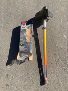 Bird feeder with bike seat