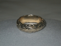 Wedding Band Marked 14 & 750 Size 10.5
