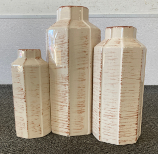 (3)Vases