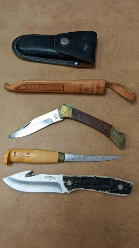 Knives w/Sheath & Case