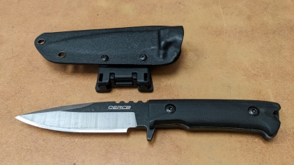 Oerla Knife w/Sheath