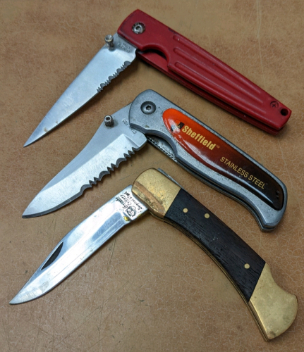 (3) Pocket Knives