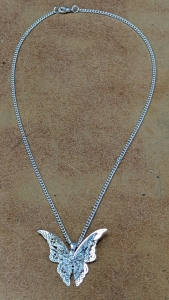Silver Tone Butterfly Pendant w/Silver 18" Chain