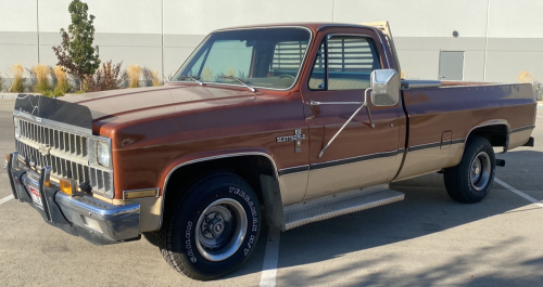 1982 Chevy Scottsdale 10 - Diesel - Private Estate