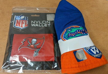 New Buccaneers Wallet & Gators Hat