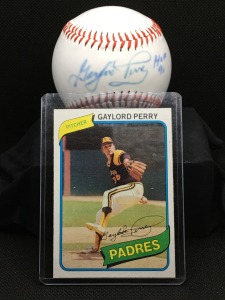 Gaylord Perry Autograph Baseball & Card