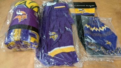 New Vikings 50x60 Throw, Scarf/Gloves Set, Knit Hat, Cleaning Gloves