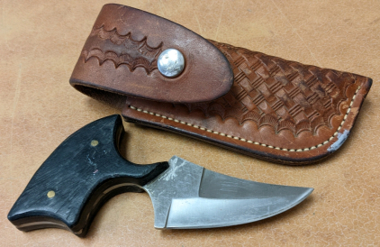Push Blade Knife w/Leather Sheath