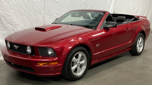 2007 Ford Mustang Convertible - Looks Great