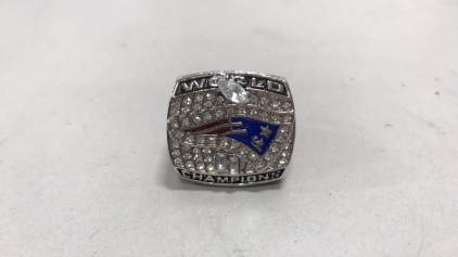 (1) 2001 New England Patriots Super Bowl Ring for Tom Brady, (1) 1992 Dallas Cowboys Championship Ring for Aikman, (1) 1971 Dallas Cowboys Championship Ring for Staubach