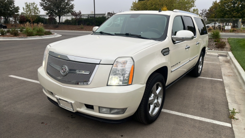 2008 Cadillac Escalade ESV - AWD - DVD System!