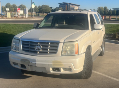 2002 Cadillac Escalade - 4x4!