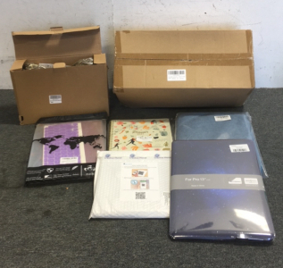 (1) Sun Shade Canopy 9.8&rsquo; x 9.8&rsquo; (1) Padded Pro 13&rdquo; Tablet Case (1) Mac Tablet Case (1) pro 13&rdquo; Tabket Case (2) Solar Outdoor Lights