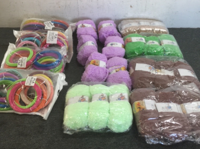 (80) Beqreu 3D Pen Filiment Rolls (21) Lulole Fuzzy Yarn Rolls