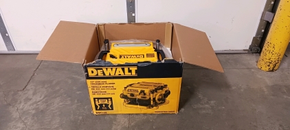 DeWalt 13" Thickness Planer