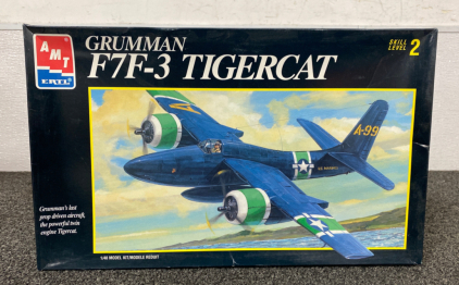 Grumman F7F-3 Tigercat Airplane Model Kit