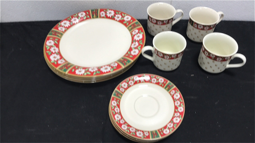 (8) Glass Decorated Plates & (4) Glass Mugs