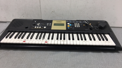 Yamaha Electric Piano Keyboard w/ Stand