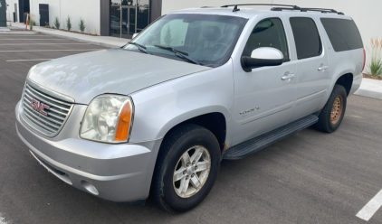 2011 GMC Yukon XL - 4x4 - Heated Seats - Tow Package!