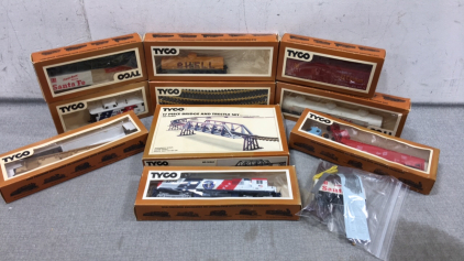 Tyco Train Set Pieces