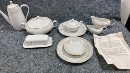 Holiday Dinner China Set