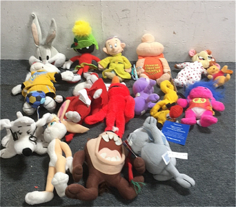 (15) Looney Toons Plush Taz , Sylvester and More