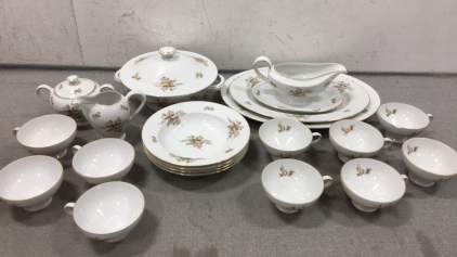 21 piece Continental China Set