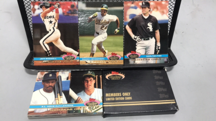 (20) Topps Stadium Club Collectible Baseball Cards in Box. Jeff Bagwell, Rickey Henderson, Carlton Fisk and others
