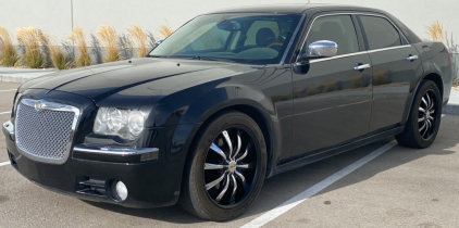 2010 Chrysler 300C - 107K Miles - Loaded!