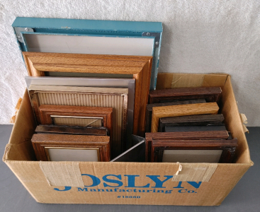 19 Assorted Picture Frames